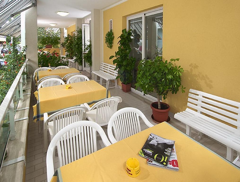 Hotel Vienna Senigallia Exterior photo